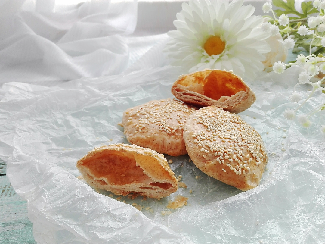 过年买零食,别只知道花生瓜子,不如学做这款空心饼,香酥掉渣