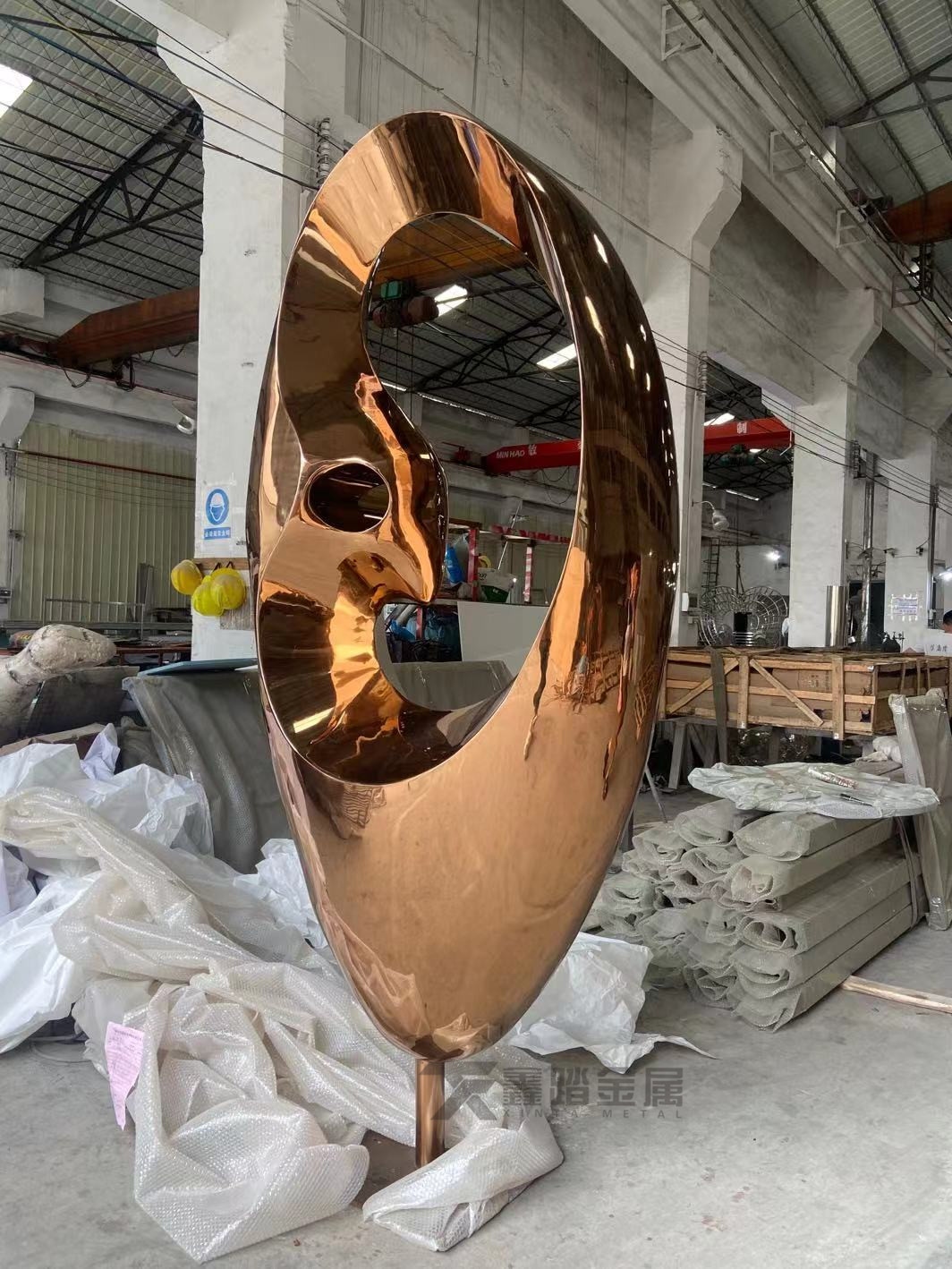 不锈钢凤凰圆环雕塑,玫瑰金电镀镜面圆形雕塑万人瞩目