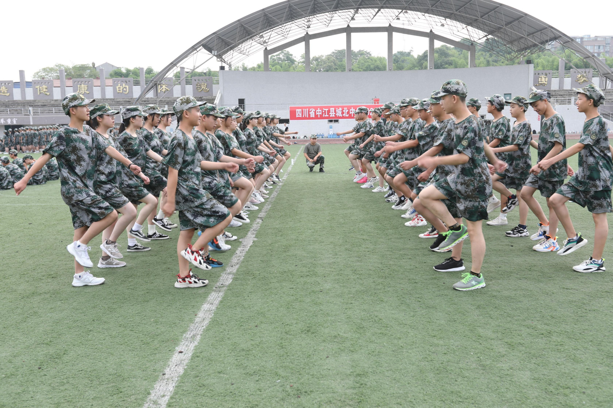 中江县城北中学周到细致开展新生军训