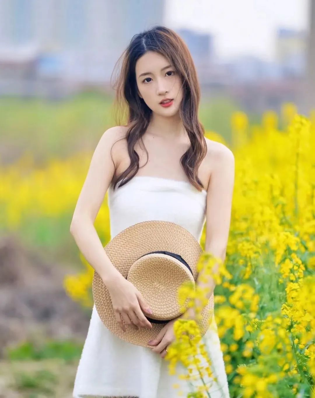 拍照姿势不设限,适合一个人的姿势技巧,一个比一个好看