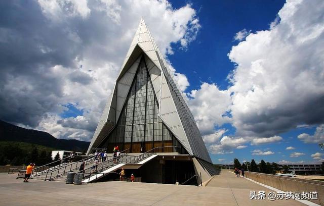 科罗拉多斯普林斯空军学院-学员教堂
