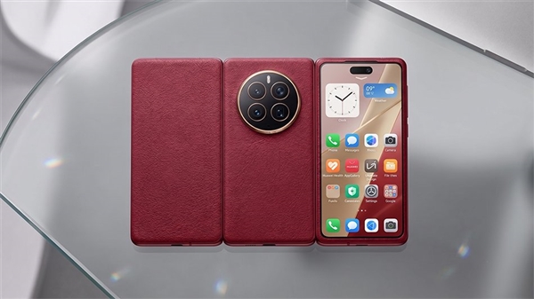 华为Mate XT2备货规模刷新品牌纪录：总量超过苹果折叠屏iPhone