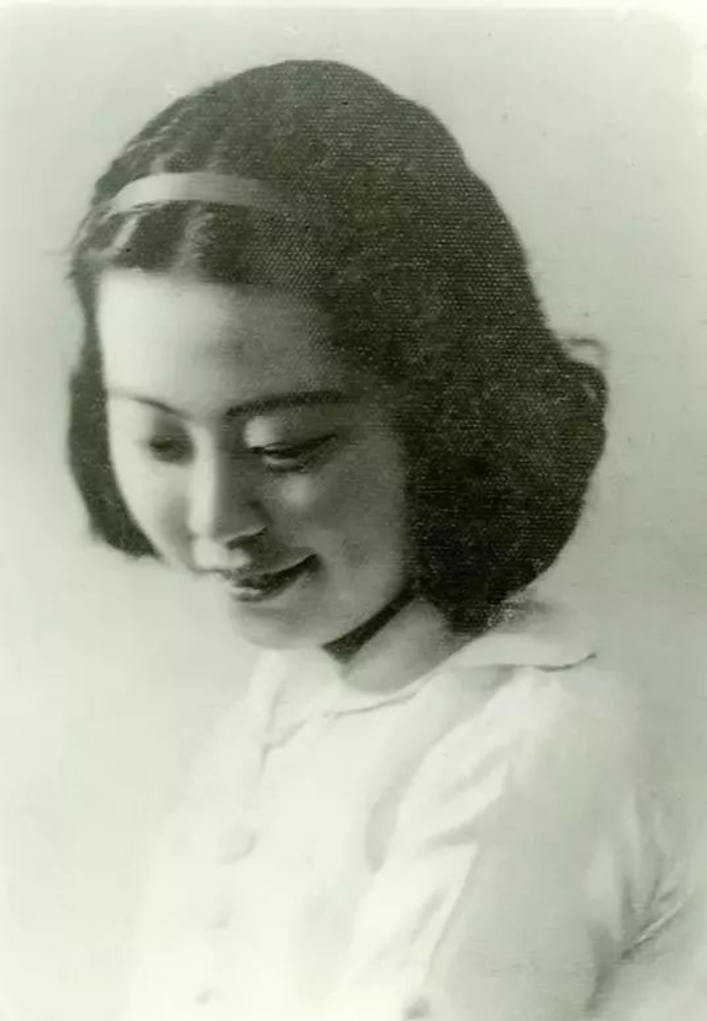 19 岁的沈安娜，1934 年摄于上海