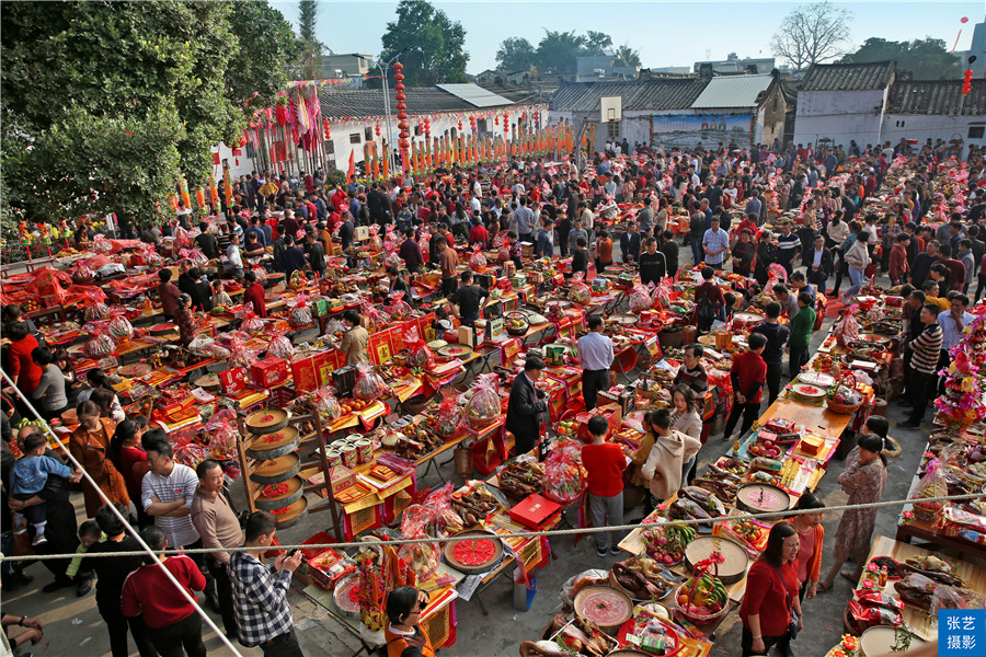 广东潮汕往年热闹营老爷,祭拜妈祖供品有多豪,场面盛大让人惊叹