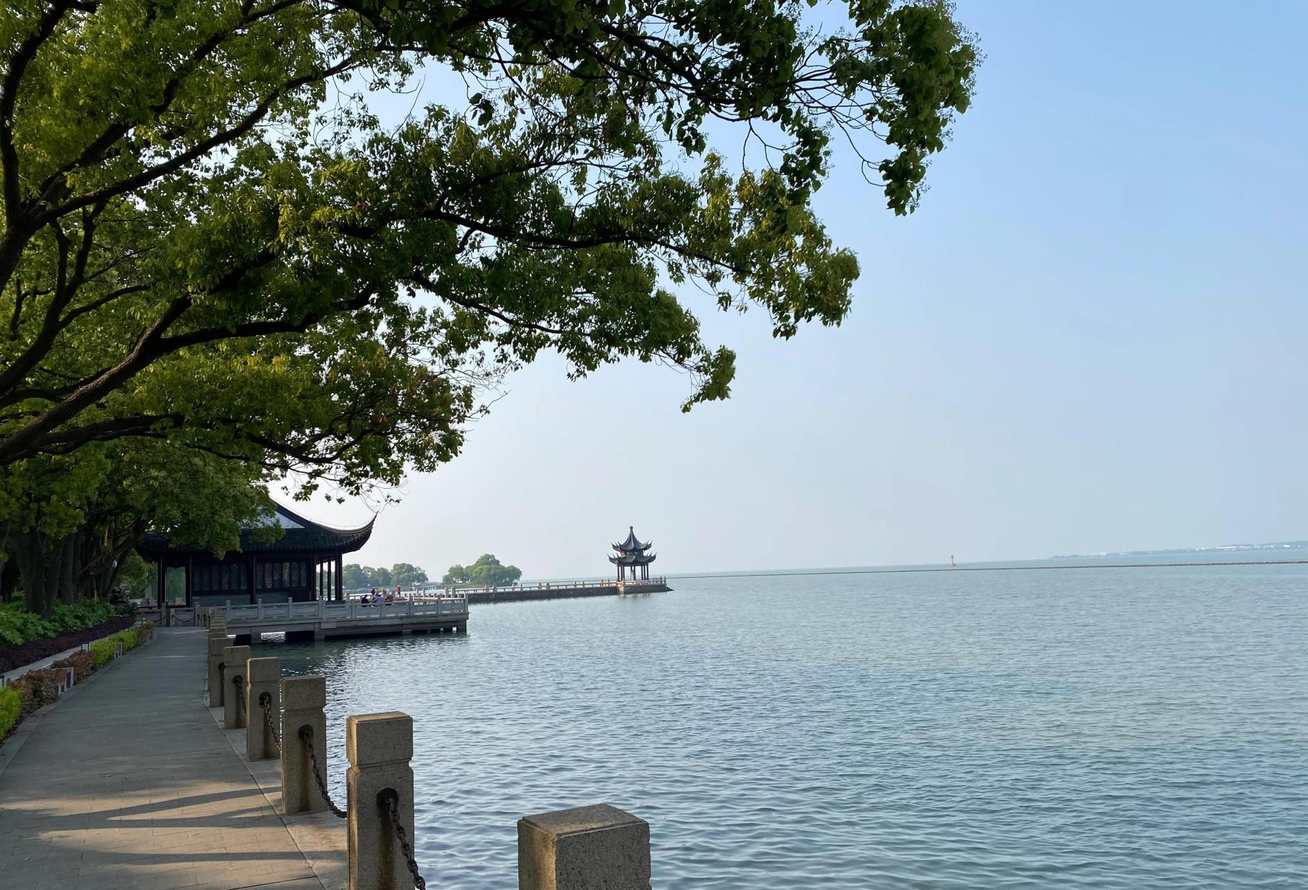 刚刚现在苏州东山回来!