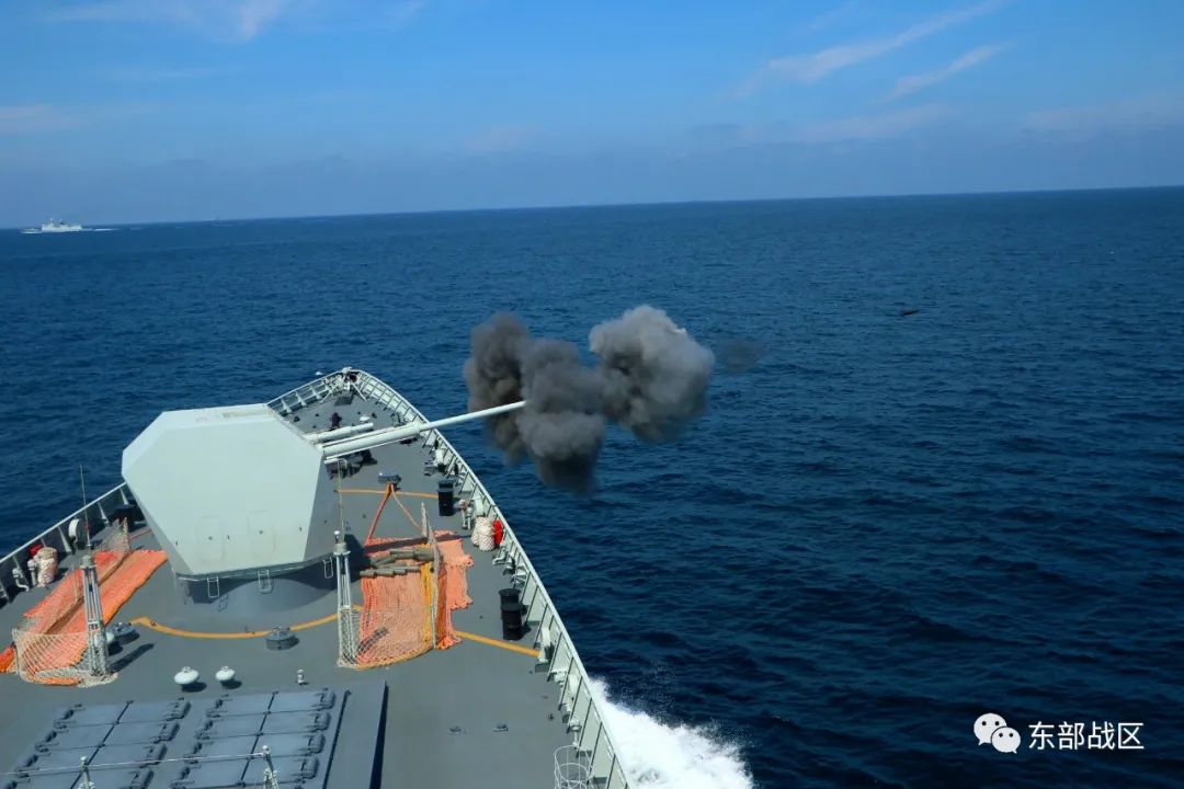 东海某海域,苏州舰拉响战斗警报