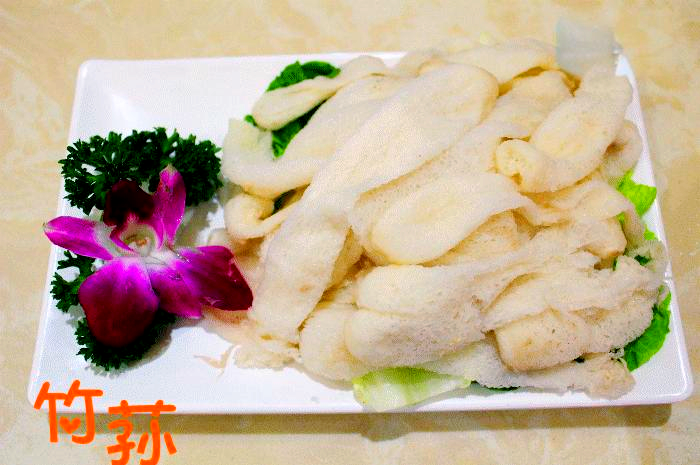 苗颖竹荪鹅:从汤到面的全方位味觉旅程