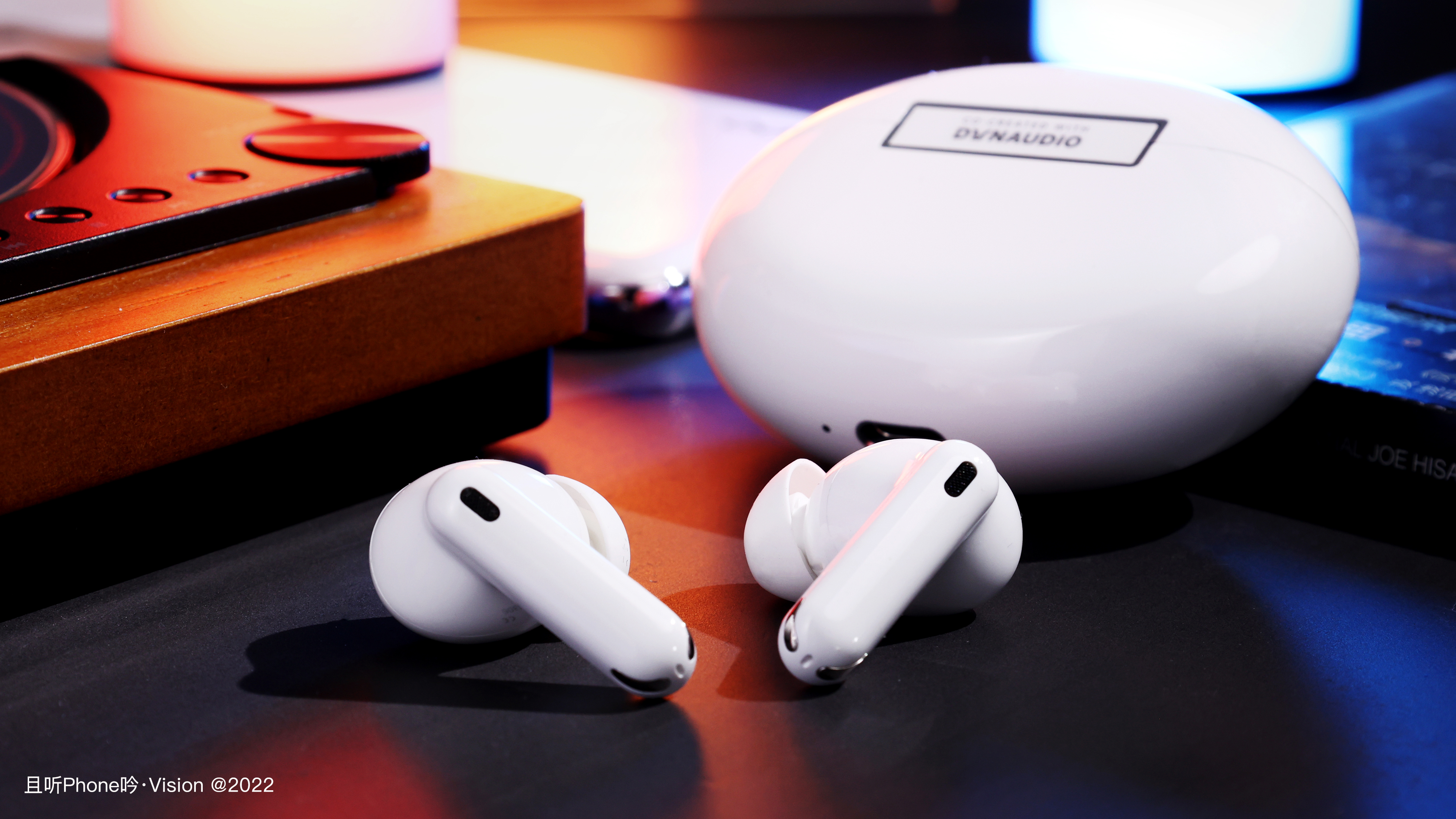 oppo enco x2真无线耳机图赏:颜值音质皆佳,更有骨声纹通话降噪