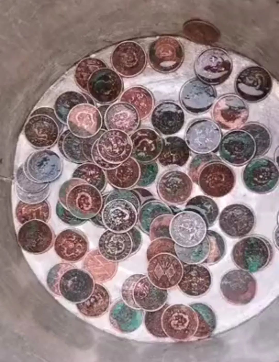 兴业古楼村挖出古墓干尸?记者现场了解的情况是
