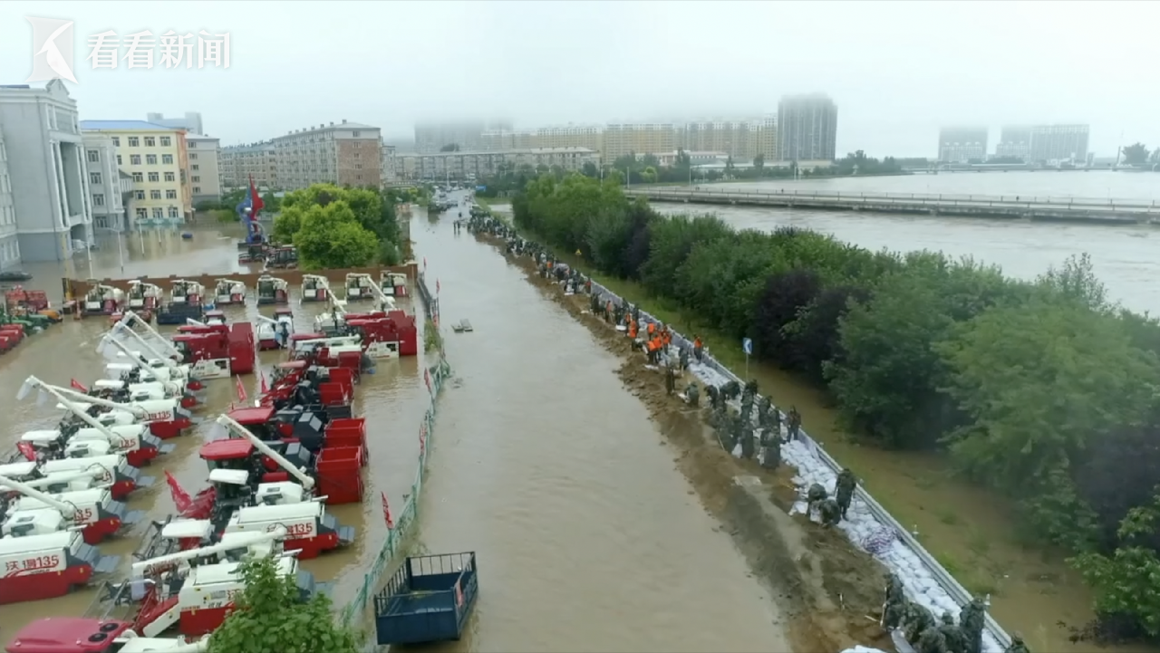 航拍黑龙江尚志市河水漫堤造成内涝实景