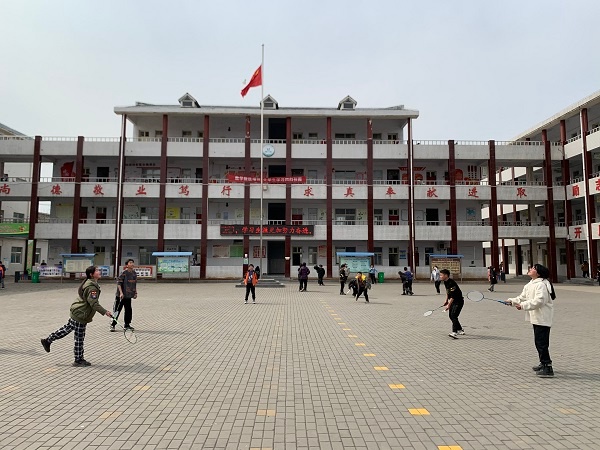 「徐庄镇中心小学」开展丰富多彩的"阳光课间"体育活动
