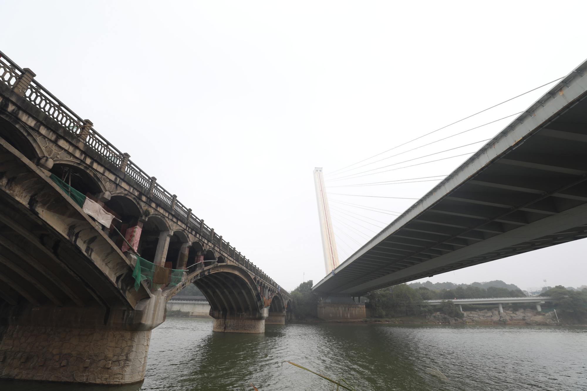 浏阳河上桥桥更替,长沙城里人人相逢