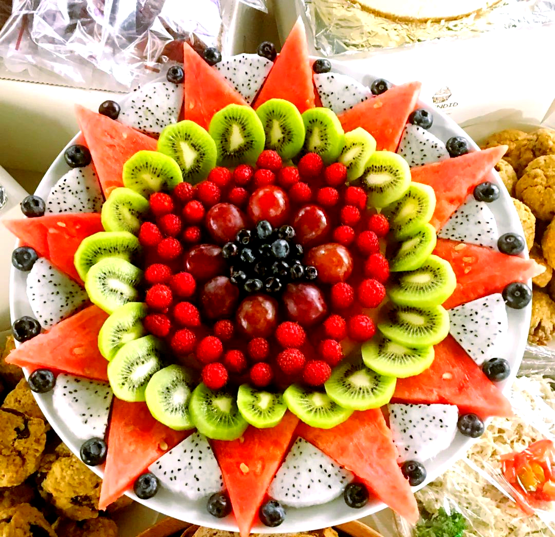 水果拼盘摆放技巧,轻松提升party氛围