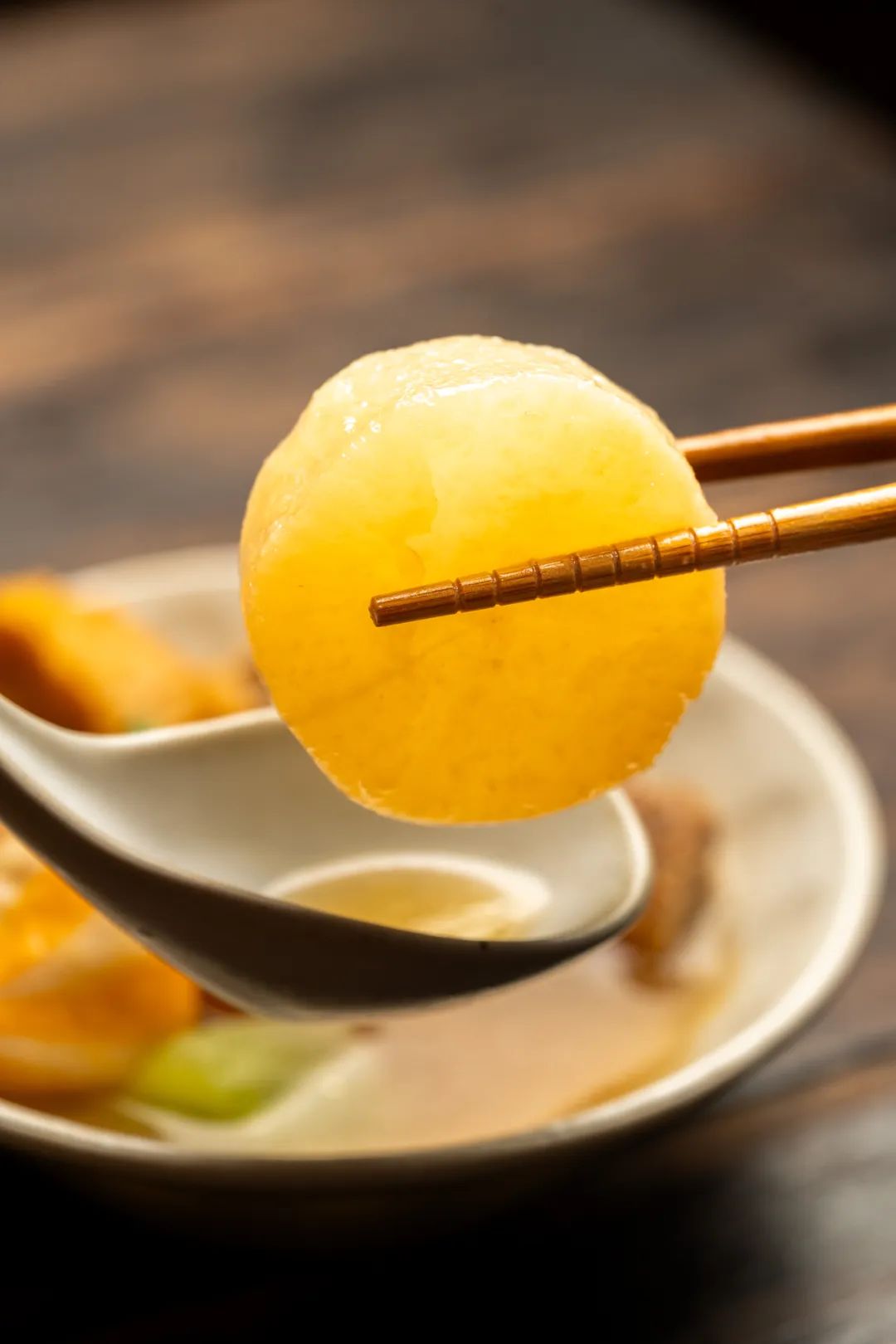 大家也都很喜欢它,很快就售罄了.最初蟹⒑,我们限量售了一些,3.