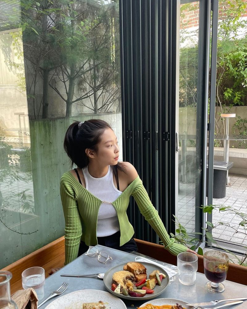 jennie体重一直维持45kg,大方分享6个"不节食"瘦身饮食法