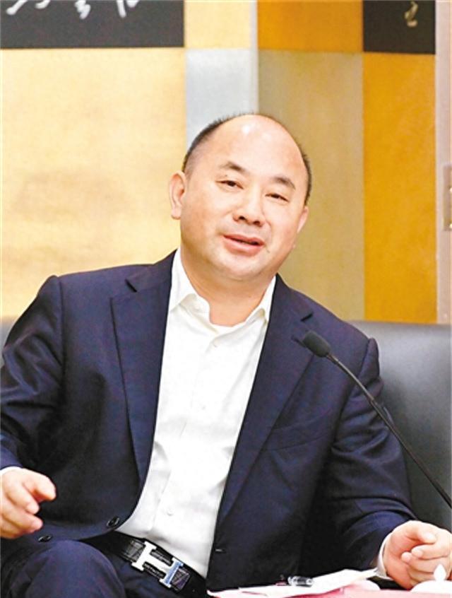 "亿万富翁电影梦":王文银的创业传奇