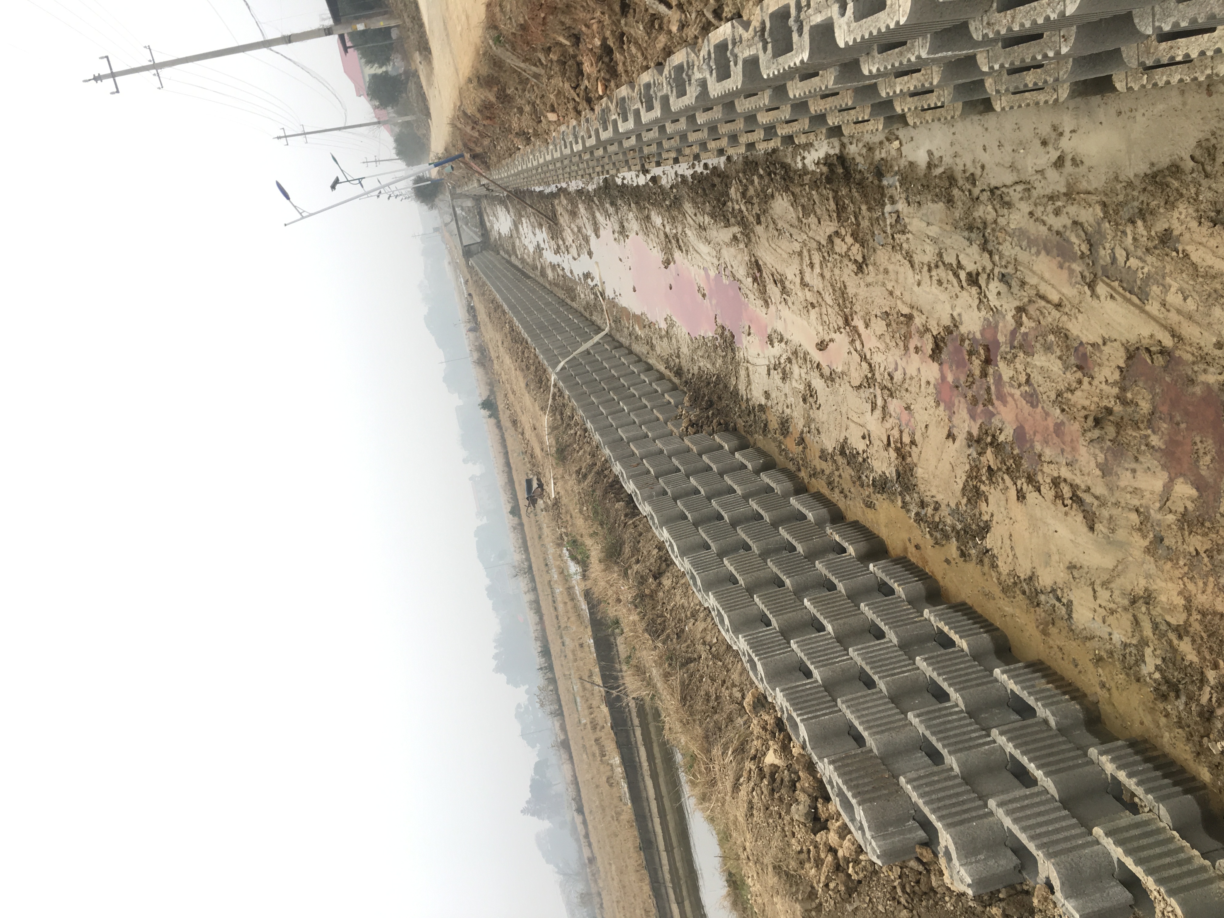 被高度评价的生态挡土墙砖可用于打造生态沟渠