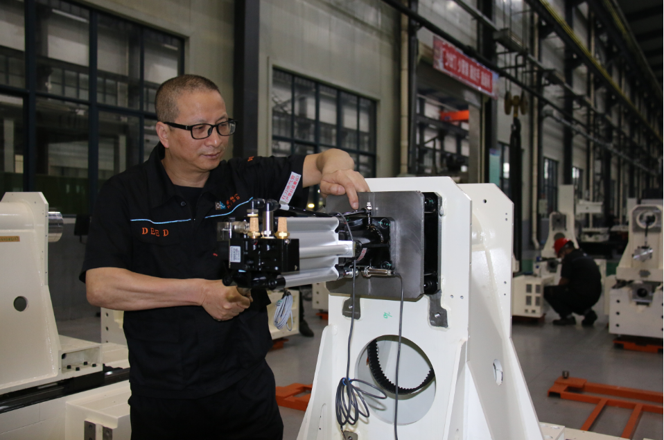 "新八级工"来了!山东在企业试行"新八级工"职业技能等级制度