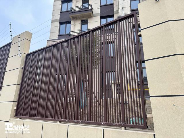 屏风造型的中式风格铁艺围墙护栏tw2338