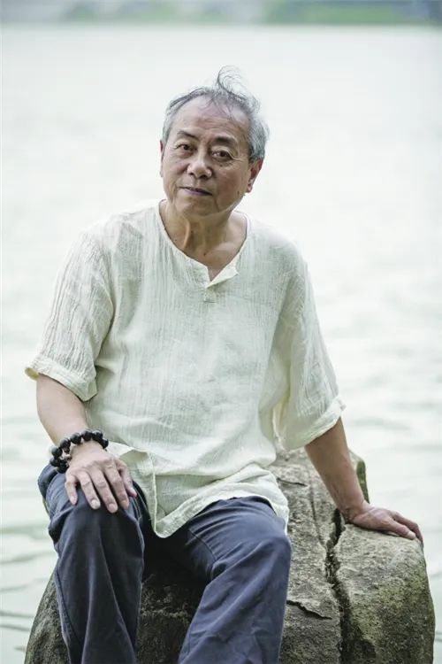 「湘西文艺家」‖刘鸿洲:工写兼施 艳淡各宜