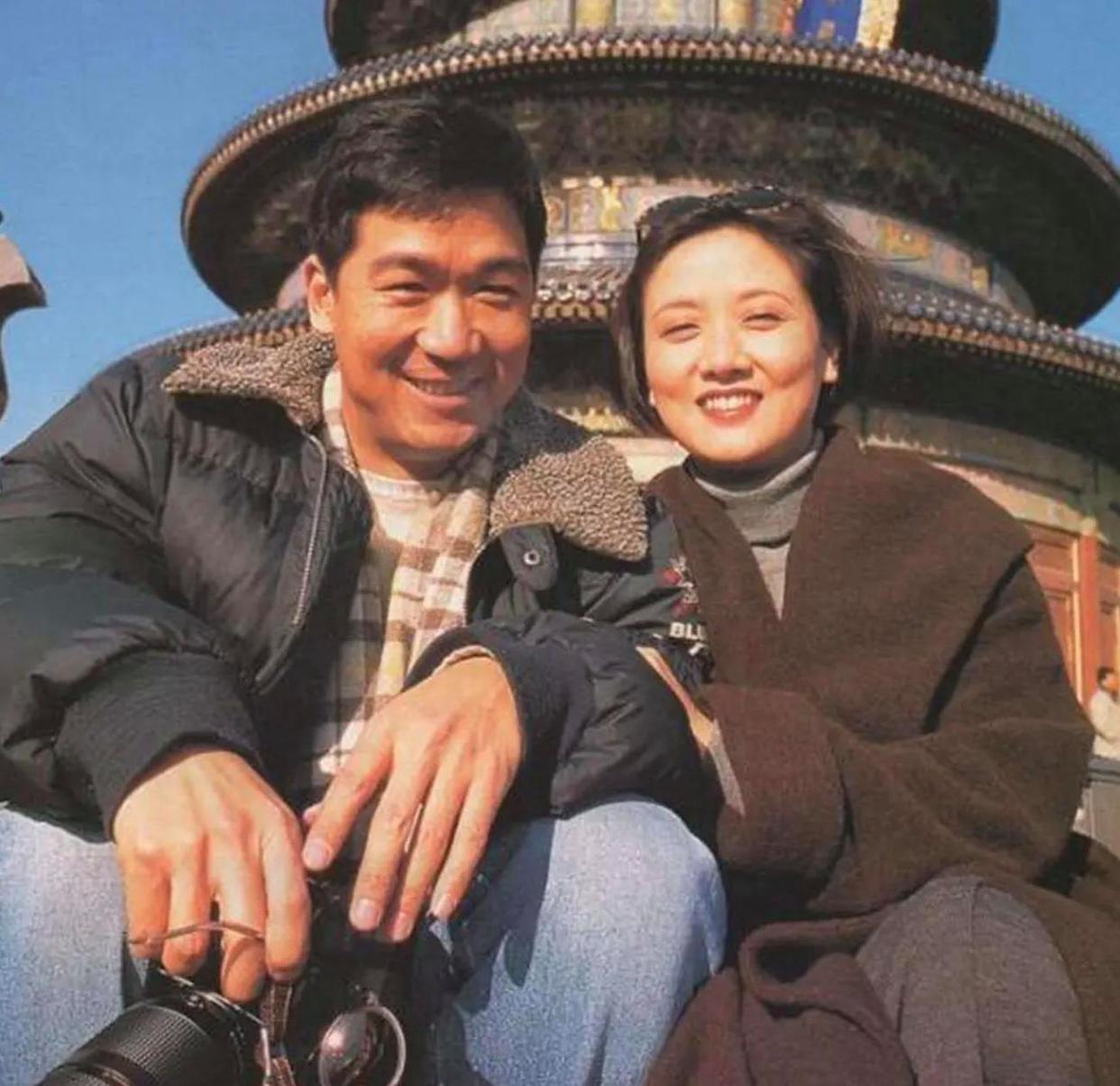 张国立邓婕:30年真情考验,职场爱情真能白头偕老?