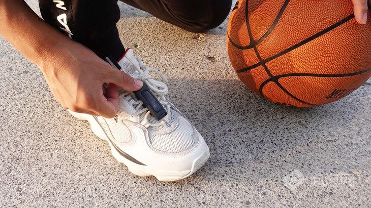荣耀手环5 篮球版深度体验:专业数据精细到"毛孔"