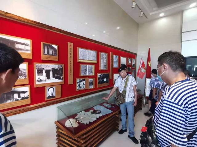 汲取红色动能!桐庐城南街道党员参观革命旧址