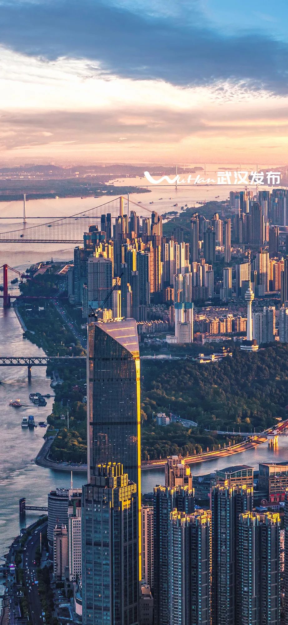 武汉的夏天,是云和水的歌谣
