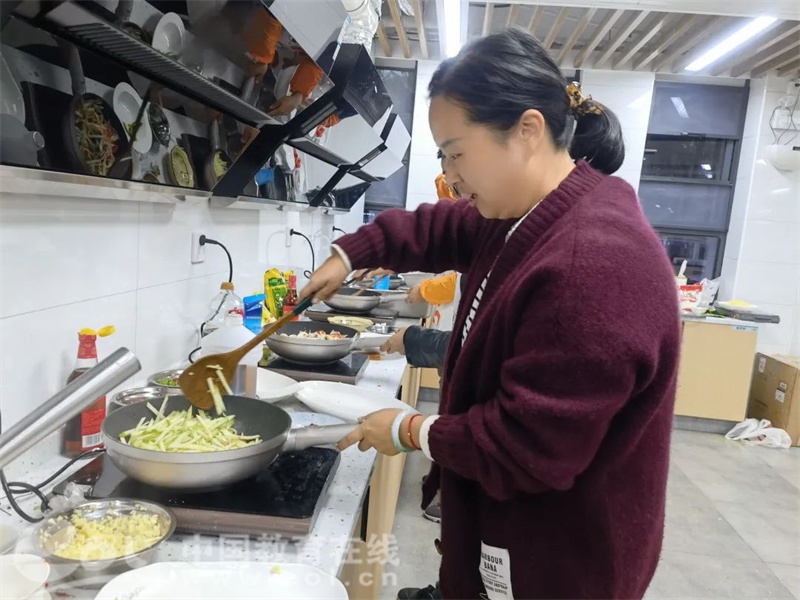 学正中学食育厨房开张啦