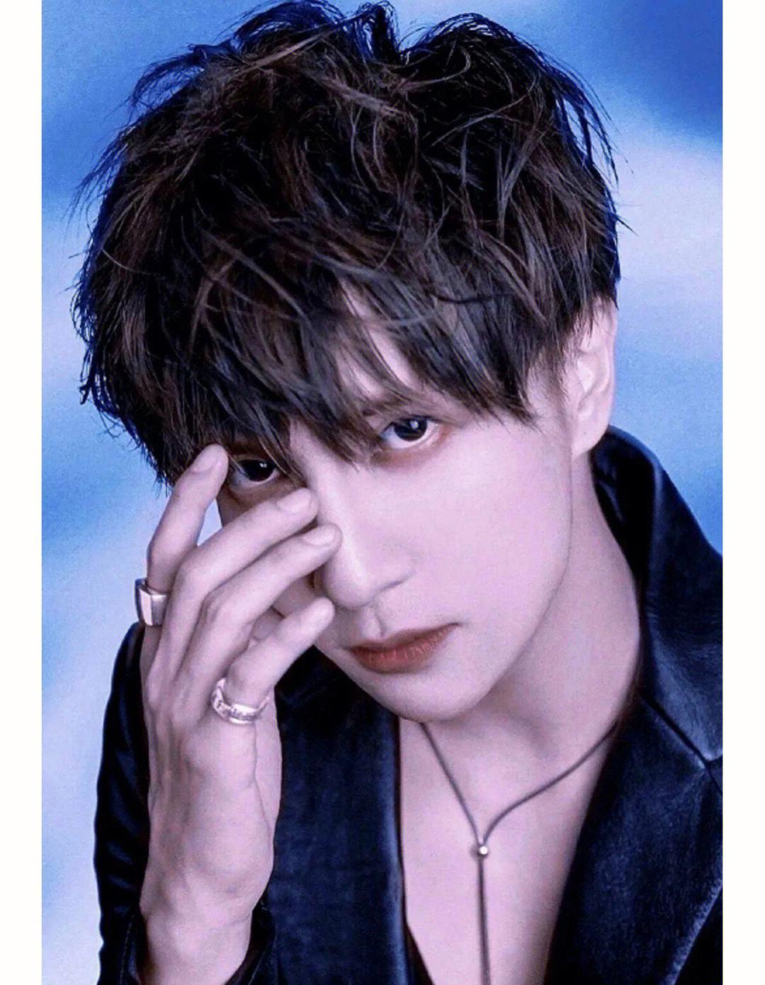 北京时间11月11号下午,著名歌手薛之谦最新消息!