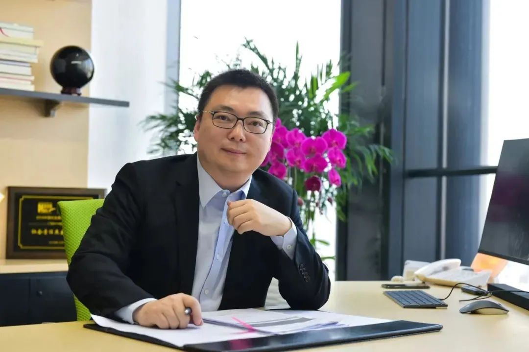 欢瑞世纪实控人变更,钟君艳和陈援夫妇累计套现10.8亿