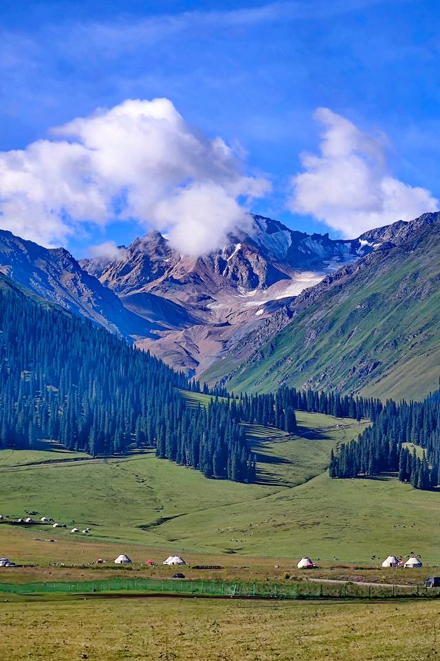 毁誉参半的那拉提,新疆伊犁最牛草原景区!应该怎么玩,攻略来了