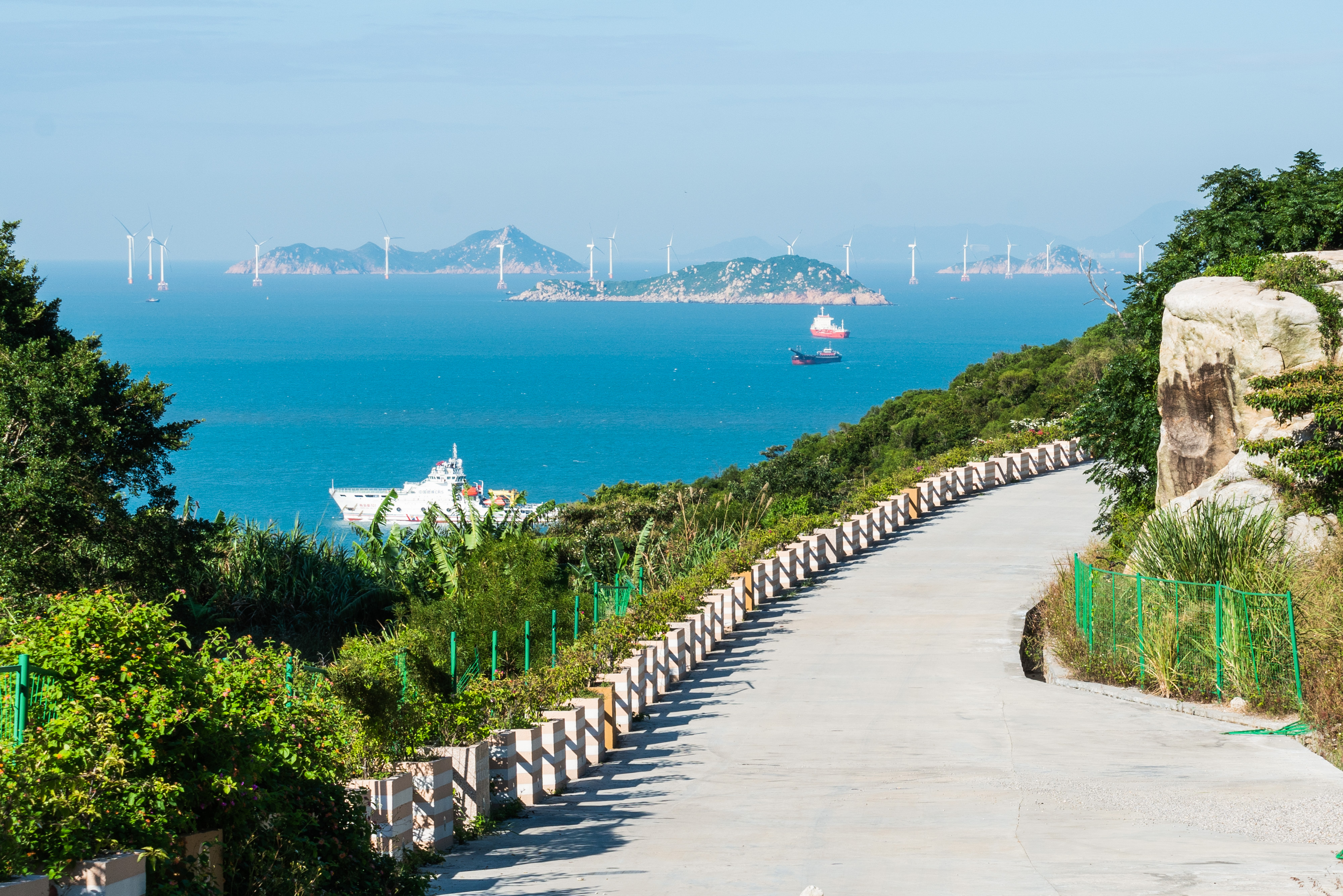 隔海远眺香港大屿山,珠海这一环岛公路"五一"开通