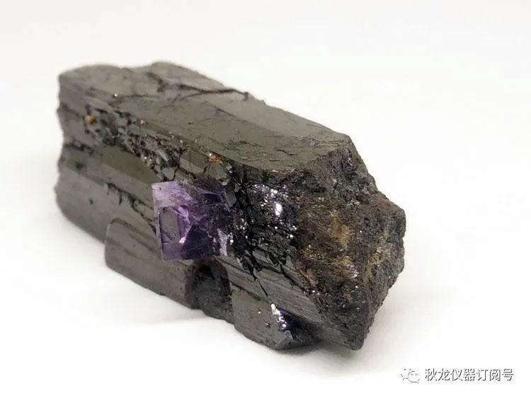 「秋龙仪器」分享:白钨矿黑钨矿的选矿工艺