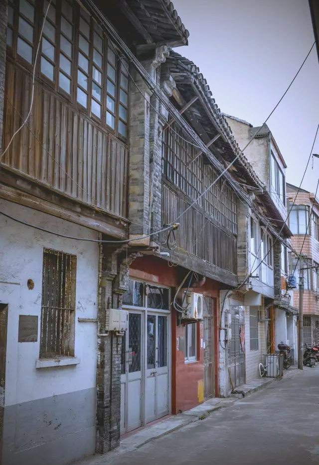 奔牛老街:历史与现代的交融