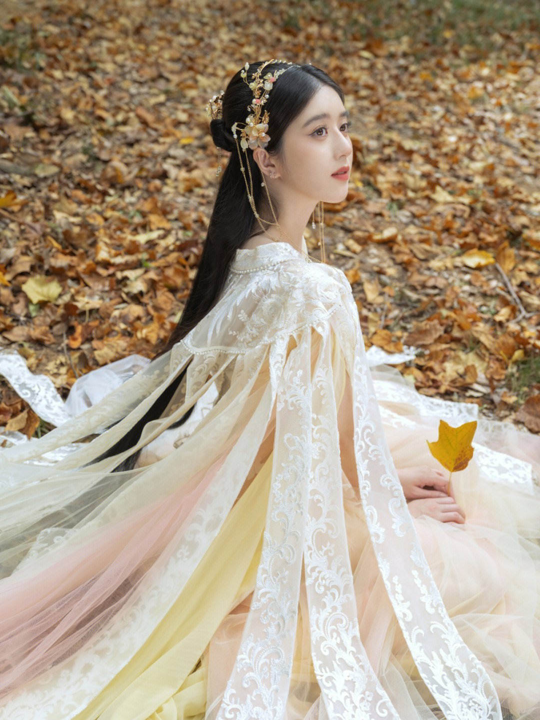 盘子女人坊秋日写真|李凯馨也在拍的古风神女系列