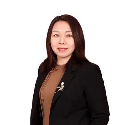 拾级而上向阳成长龙年当个小龙人北京校长送上开学寄语