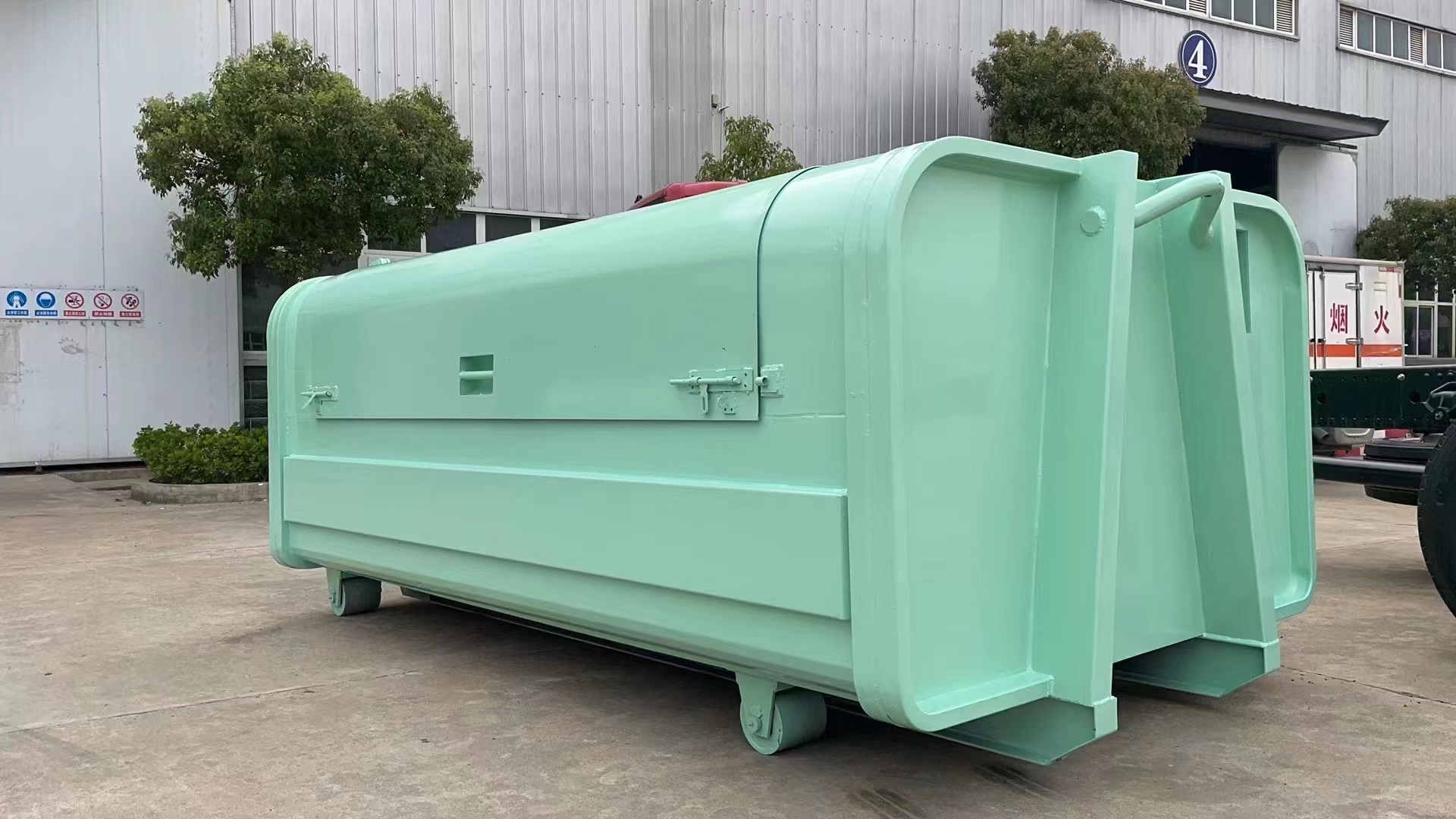 廊坊勾臂垃圾箱环保垃圾箱挂车大容量垃圾箱