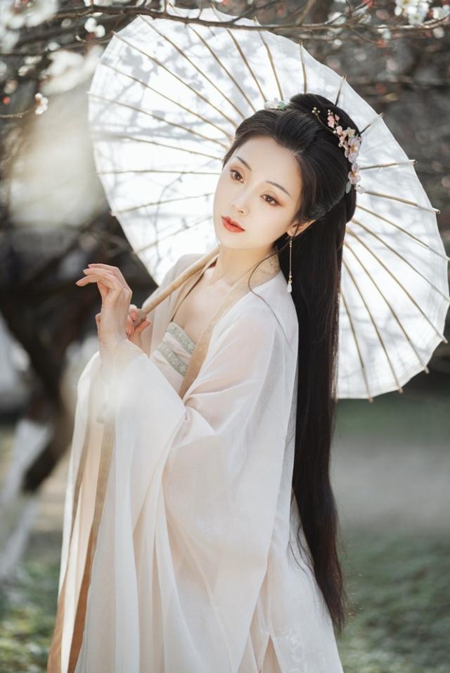 权欲女主vs病娇男主,江山为棋,翻手云雨,覆手乾坤,落子无悔!