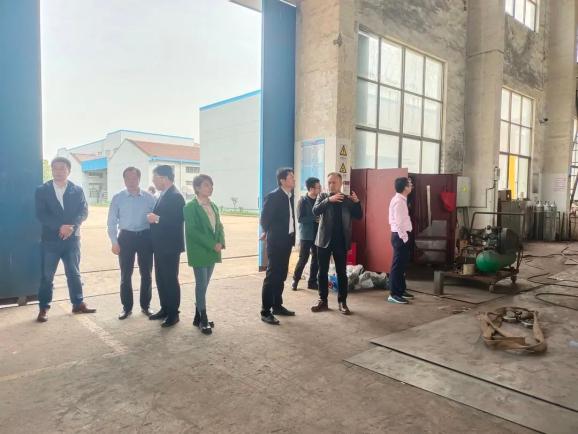 岳西县委常委,副县长昂朝坤率第五招商团到江苏宜兴开展"双招双引"