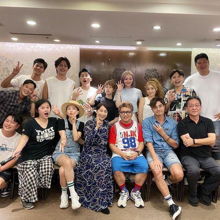 《综艺3国智》最后录影!李易深夜吐心声「全员签名t成纪念」