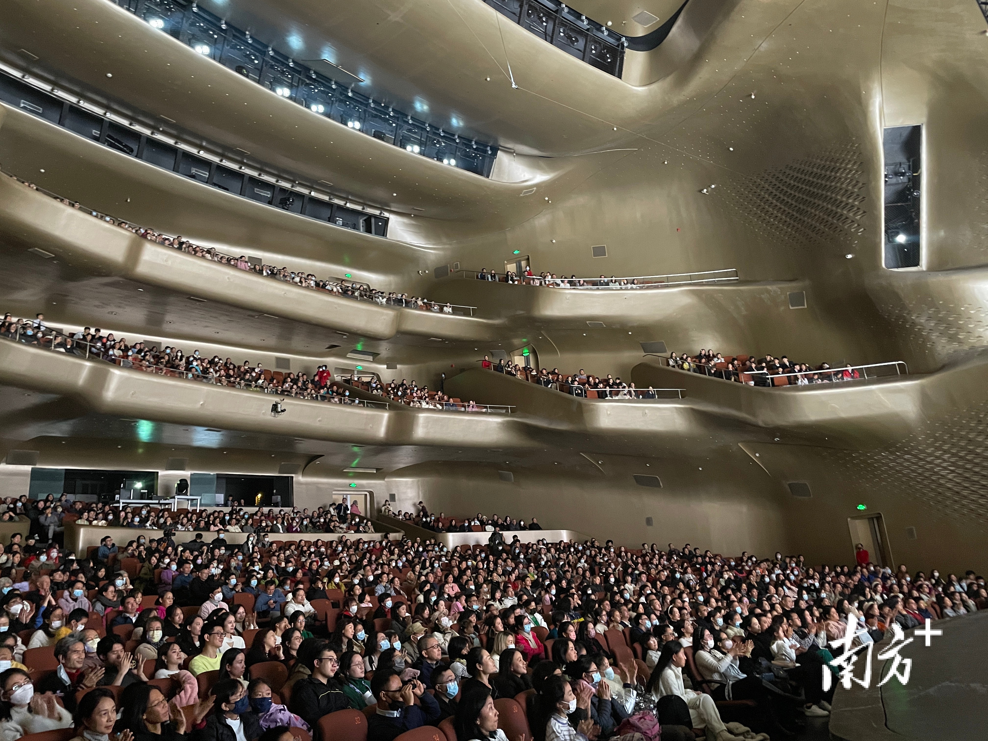 明星汇演!广州芭蕾舞剧院举办30周年庆典活动