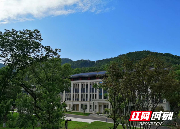 夏入韶山干部学院