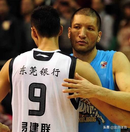 奥尼尔被巴特尔放倒之后发生了什么?为什么奥尼尔还笑了