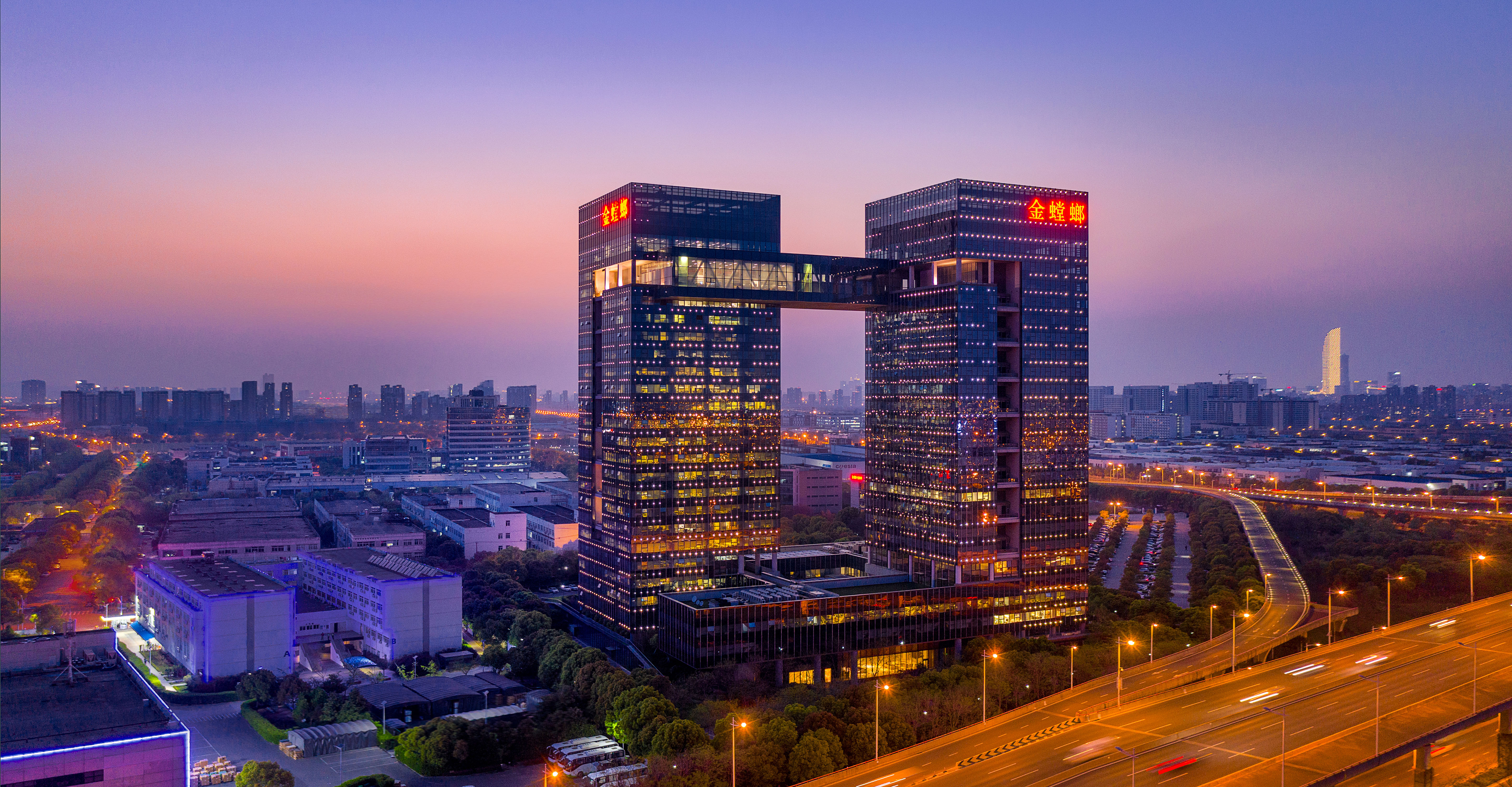 金螳螂:聚焦打造核心竞争力 在逆境中实现破局发展