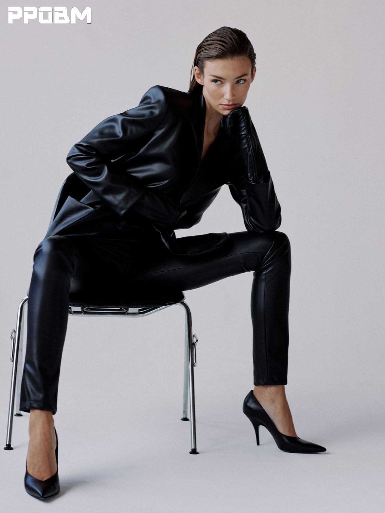 模特lorena rae瑞尔冬季