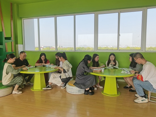 海安市李堡镇中心小学数学教研组深耕课堂,"研"以致远