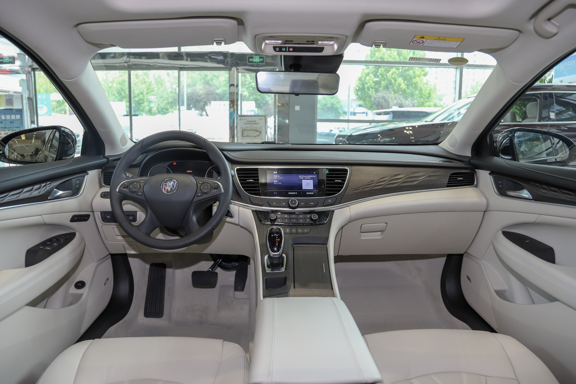 新车|2022款别克君越上市,部分车型配置降低,售21.98万元起