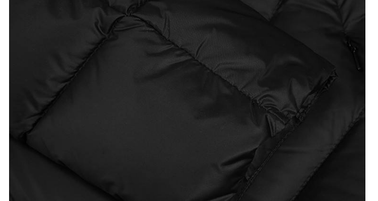 免洗面料羽绒服染上黑色怎么洗