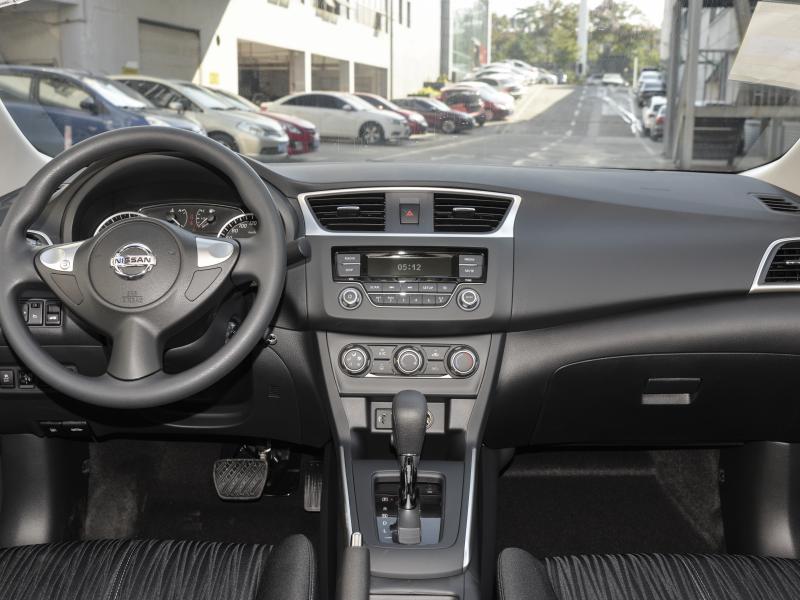 轩逸制冷空调怎么开?